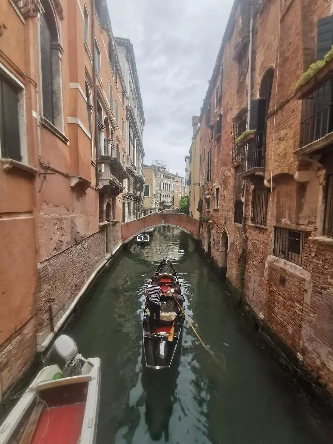 Canal View Studio Flat Venice