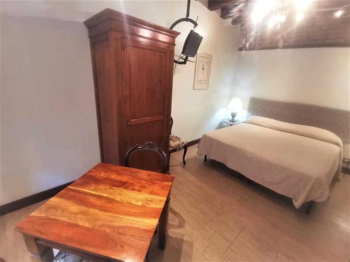 Canal View Studio Flat Veneza Apartamento